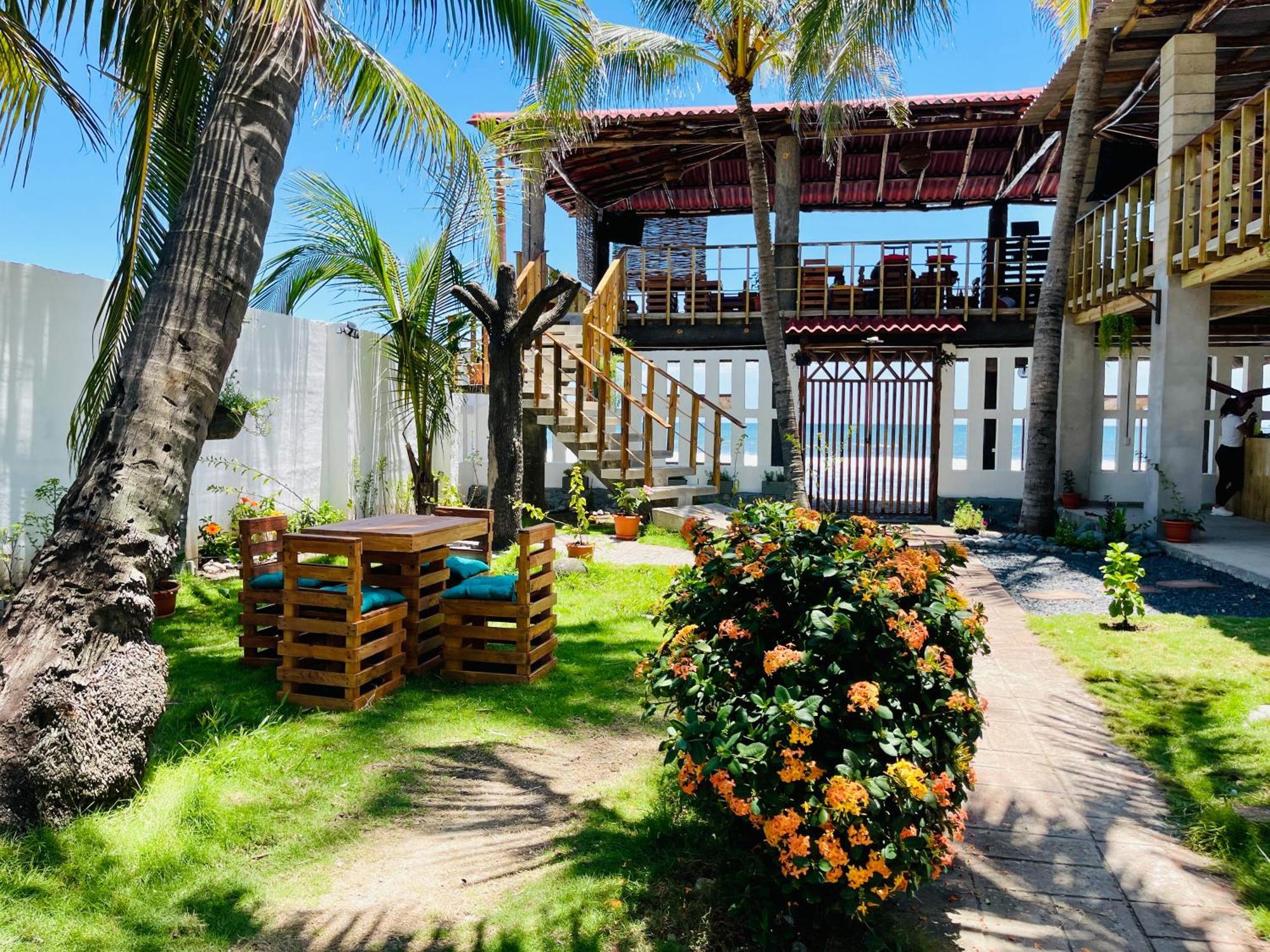 The Beach Break Hotel El Cocal Playa San Blas Luaran gambar